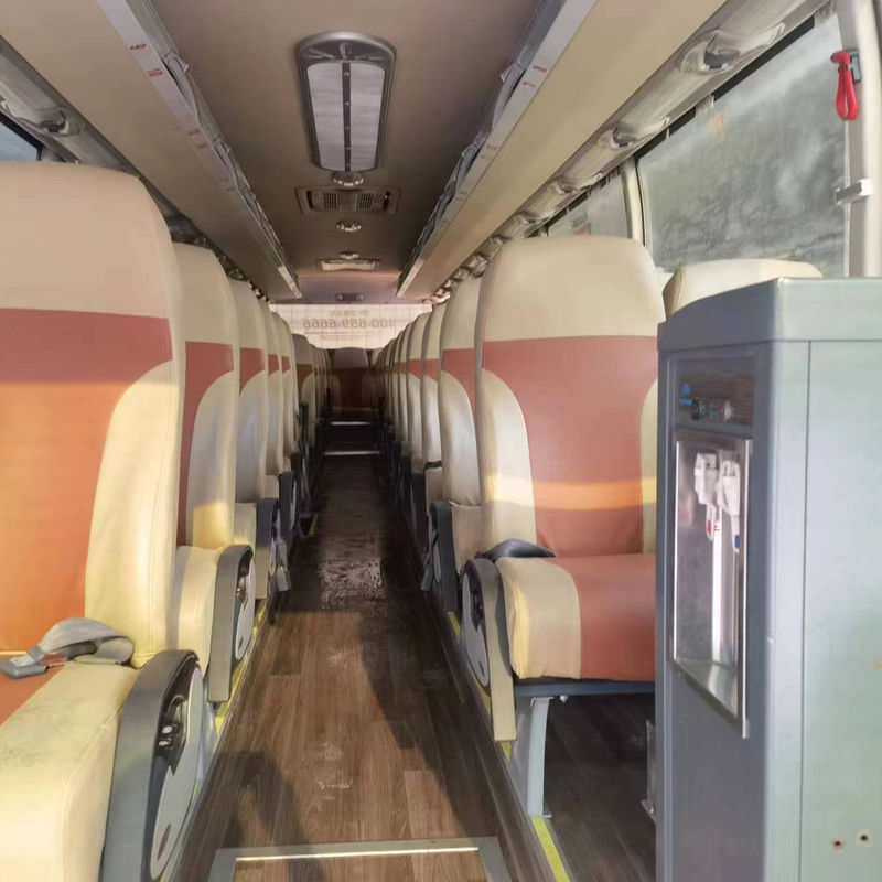 Linksfahrer 70-Sitzer Bus Luxus-Tour-Passagierautobahn mit Euro 4-Emissionsstandard