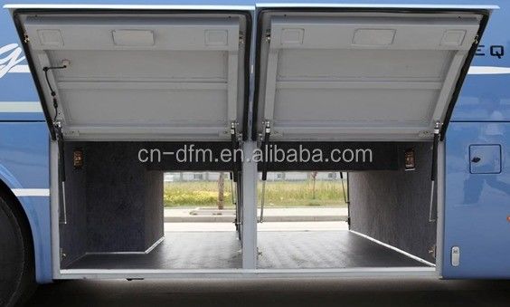 35 Sitzplätze Gebrauchtbus mit Handgetriebe und komfortablem Innenraum