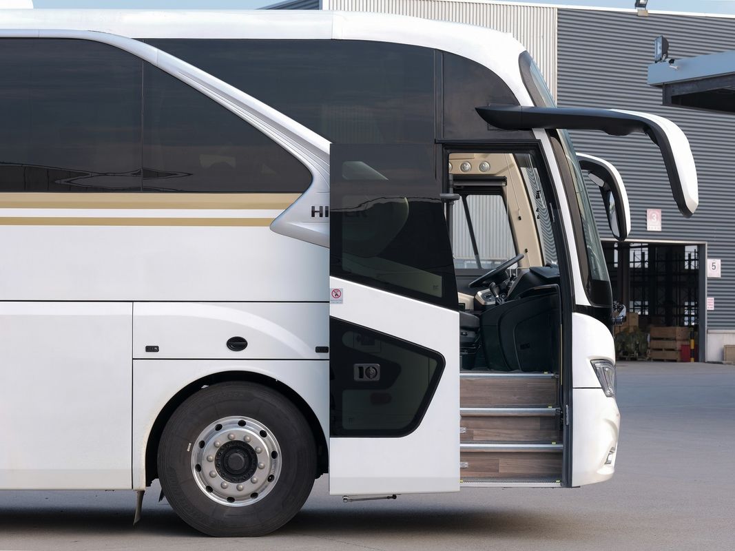Öffentlicher Bus 53 Sitzplätze 12m Farbdesign Luxus Bus mit Deisel Treibstoff