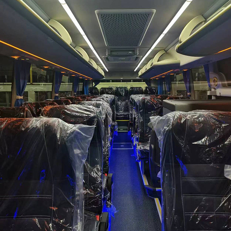 38 Sitzplätze Gebrauchtes Manuelles RHD Diesel Mini 9m Bus Bus mit Yuchai-Motor in Aktion