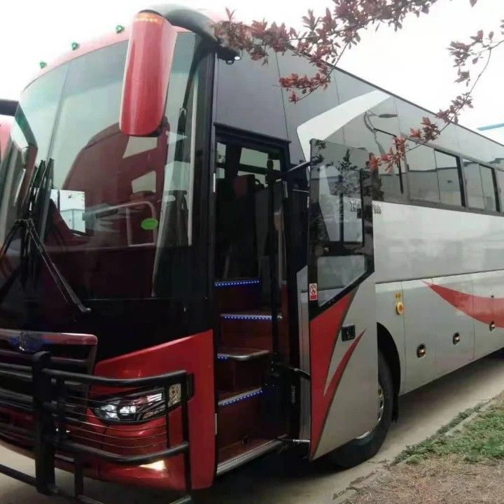 70 Sitzplätze Rechtslenkung Steuerung Luxusbus mit 6125 Motorkapazität