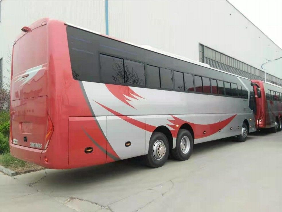 70 Sitzplätze Rechtslenkung Steuerung Luxusbus mit 6125 Motorkapazität