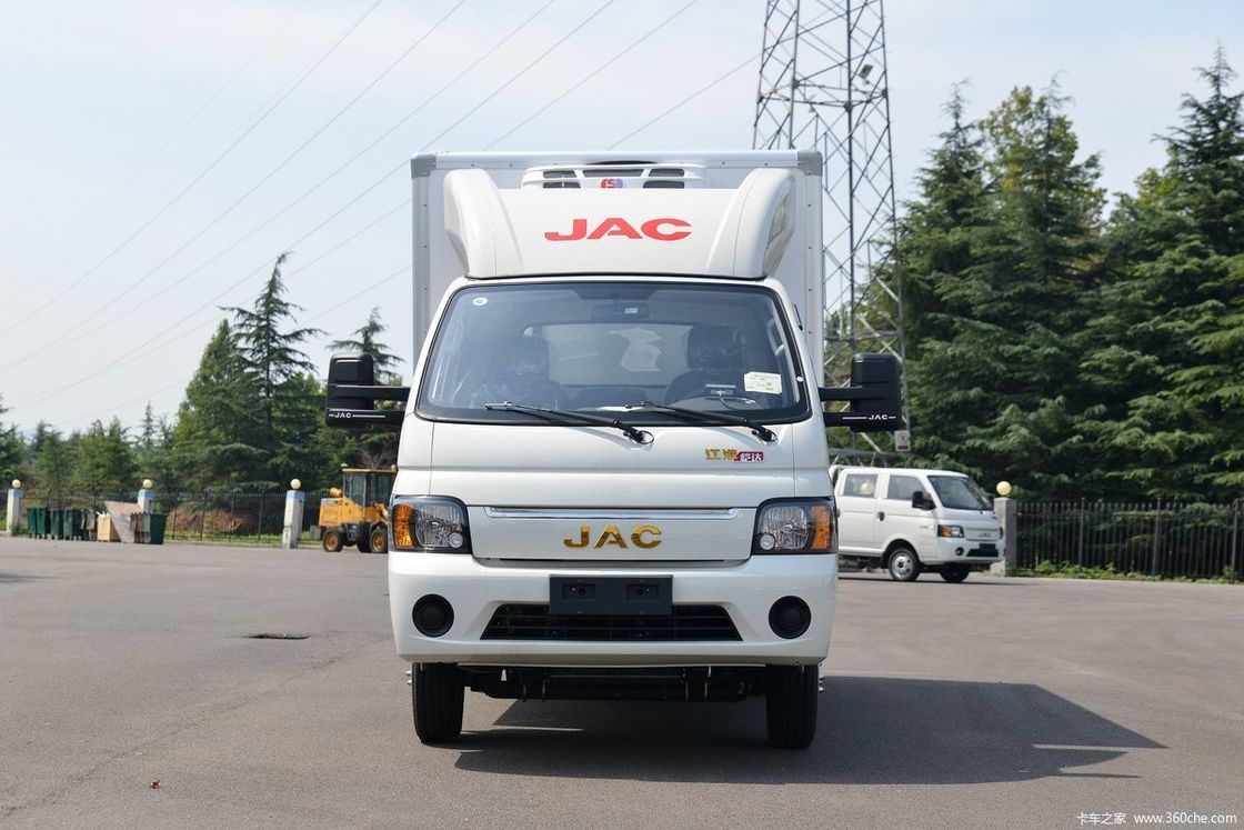 130 PS JAC Kühlfahrzeug für den Transport 4x2 GVW≤5T Dieselkraftstoff Kühlung