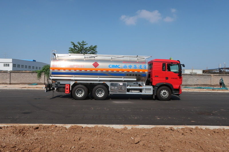 CIMC LINYU 6*4 24m3 Tankwagen aus Aluminiumlegierung für den Transport von brennbaren flüssigen Brennstoffen