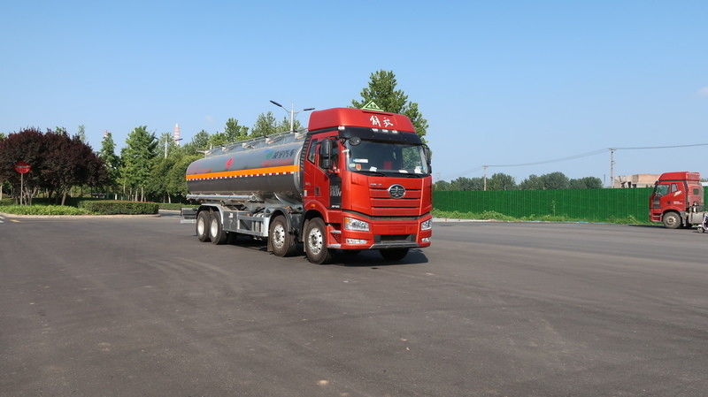 CIMC LINYU FAW 8*4 31 Kub Aluminiumlegierung Diesel Tankwagen Benzin Treibstoff Transportwagen