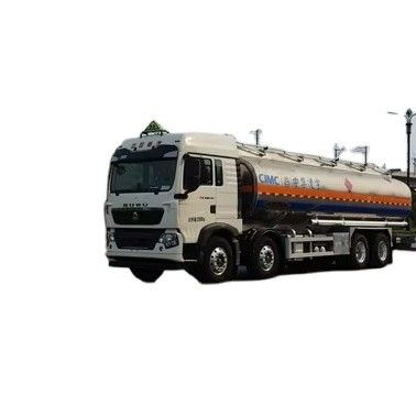 CIMC LINYU 8*4 30m3 SINO Aluminiumlegierung Diesel Tankwagen für den Transport flüssiger Brennstoffe