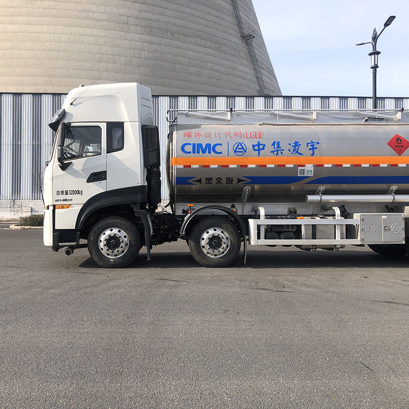 CIMC LINYU 8*4 Dongfeng Chassis 20-40m3 Ölbehälter mit maximalem Drehmoment 1000-1500Nm