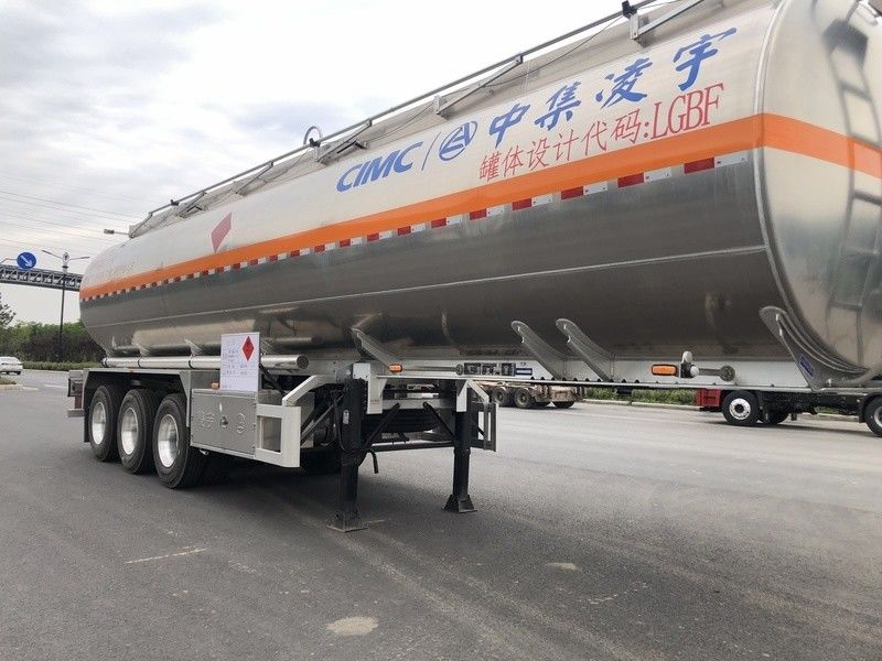 3 Achsen 44m3 Flüssiges Benzin Luftfahrt Kerosin Jet Brennstoff Transport Halbanhänger Tanker