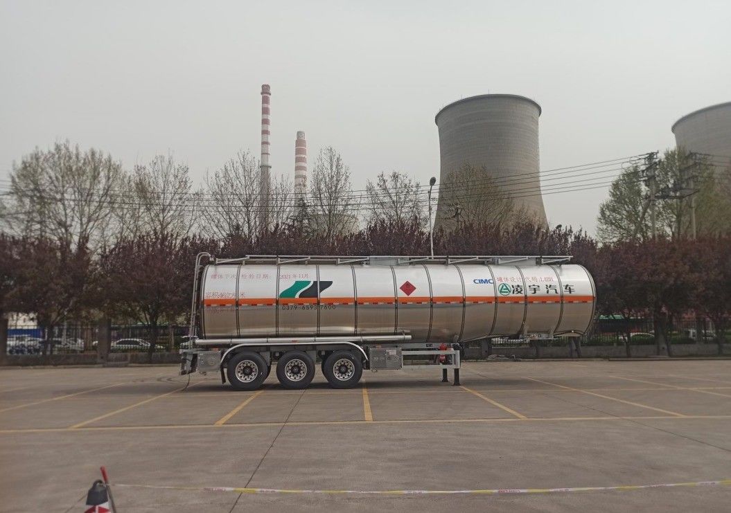 CIMC LINYU 46000L Brennstofftankschiff aus Aluminiumlegierung Anhängerfahrzeug mit Radstand 6150 1310 1310