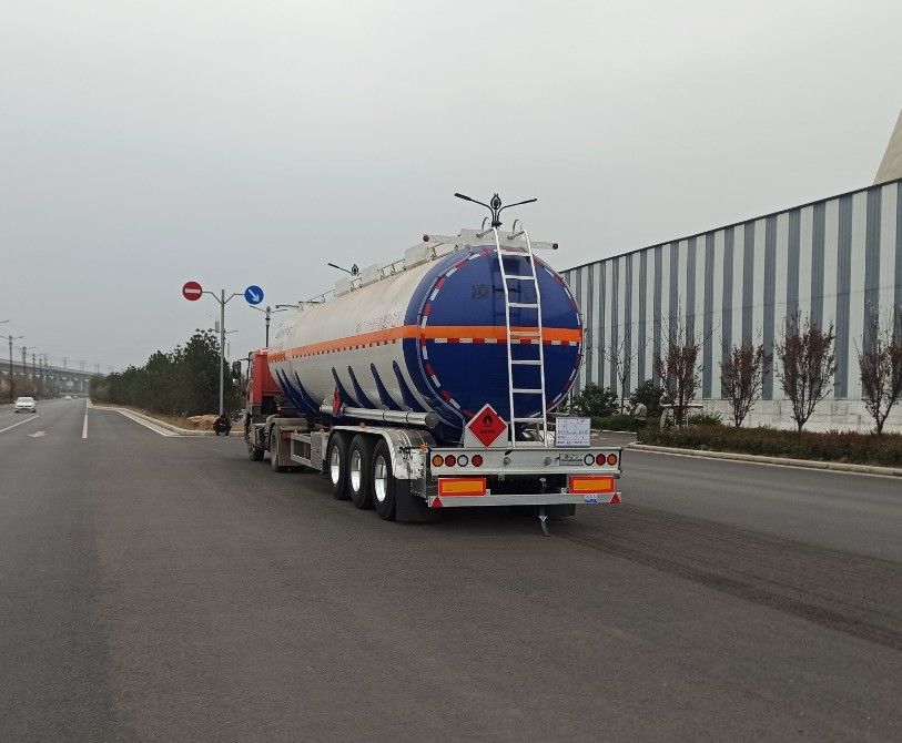 CIMC LINYU 48000 50000Liter Kraftstoffbehälter Anhänger 3 Achse 48m3 Aluminiumlegierung Halbanhänger
