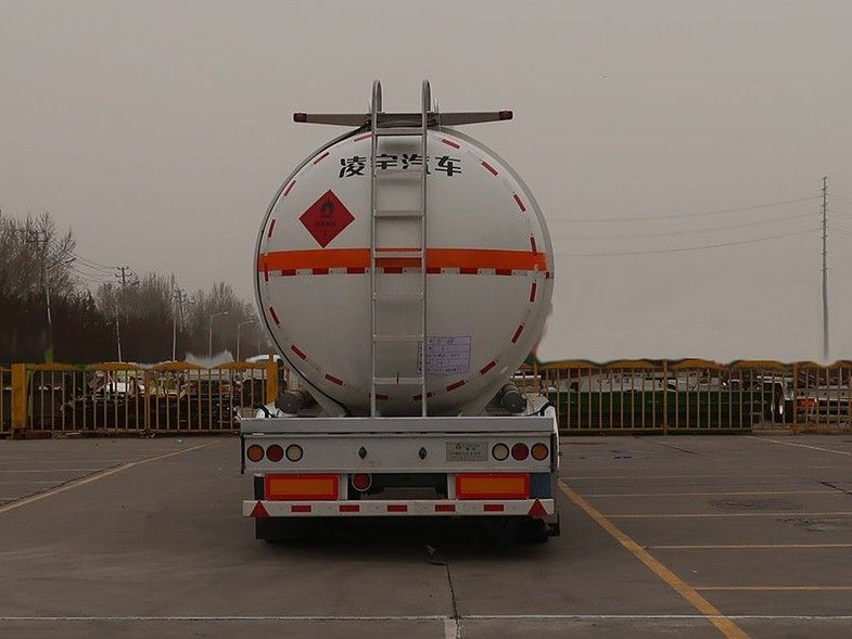 46000 Liter Edelstahl Rohöl-Tanker Semi-Anhänger für den Lkw-Vertrieb