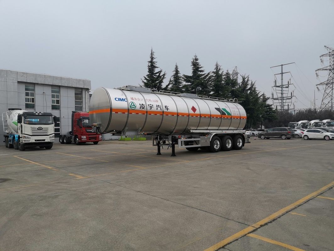32100/31800 KG Nennlastmasse CIMC LINYU 8*4 Aluminiumlegierung Flüssigbrennstoff-Tankeranhänger