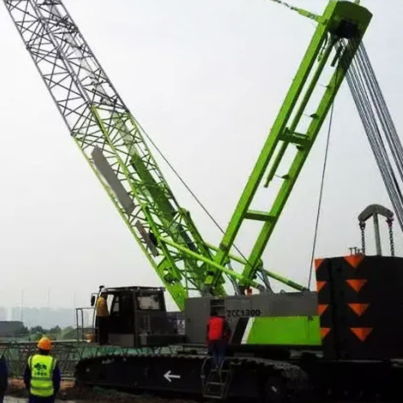 Verbessern Sie Ihr Bauprojekt mit einem 7-15m festen Jib-Längen-Crawler-Kran und einem Gasmotor