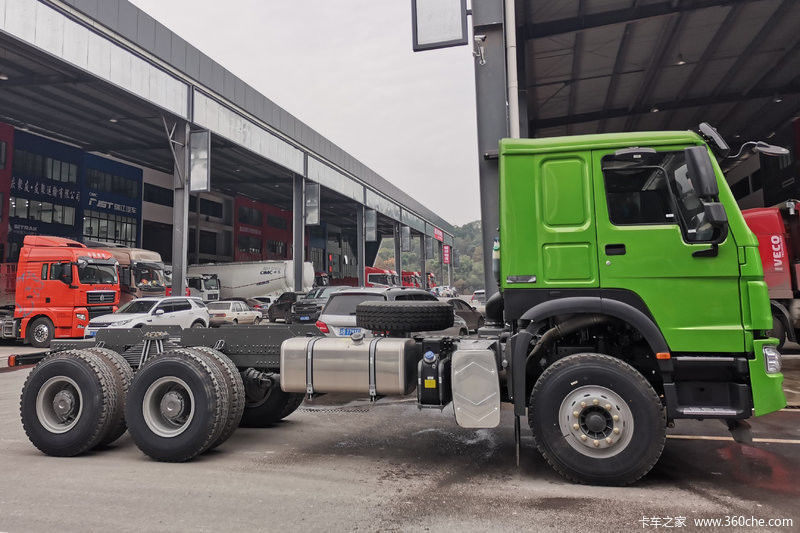 Normaler Fahrersitz Sinotruk Howo 371 PS Euro 2 Manuell 6X4 Dieselmotor