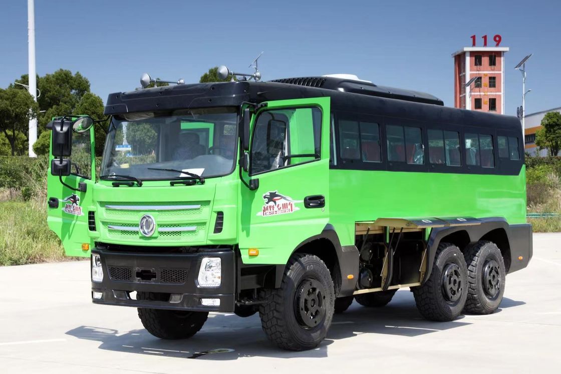 Manuelle 8-Gang-Getriebe und 155 kW Leistung 6 * 6 Wüsten-Passagierbus für den Bergbau in Dongfeng