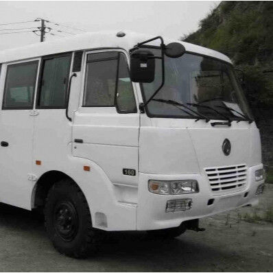 Dongfeng EQ6840PT 6x6 Luxus Offroad Bus Länge 8380mm Vorder- / Hinterüberhang 1290/2790mm