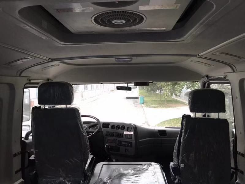 30 Sitzplätze 4X4 4WD Mittelgroßer Bus Dual Circuit Vollluftbremse und A/C Dongfeng EQ6750ZT