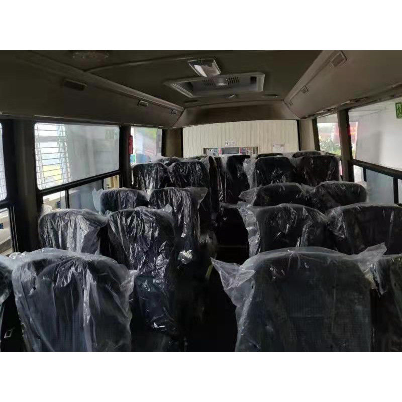 7.5 Meter Frontmotor 29 Sitzplätze 4X4 Dongfeng Off-Road Coach Bus für den Standardmarkt